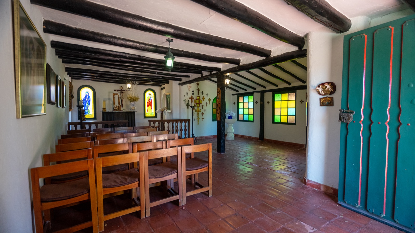 Vitrales de la capilla de Palmarito